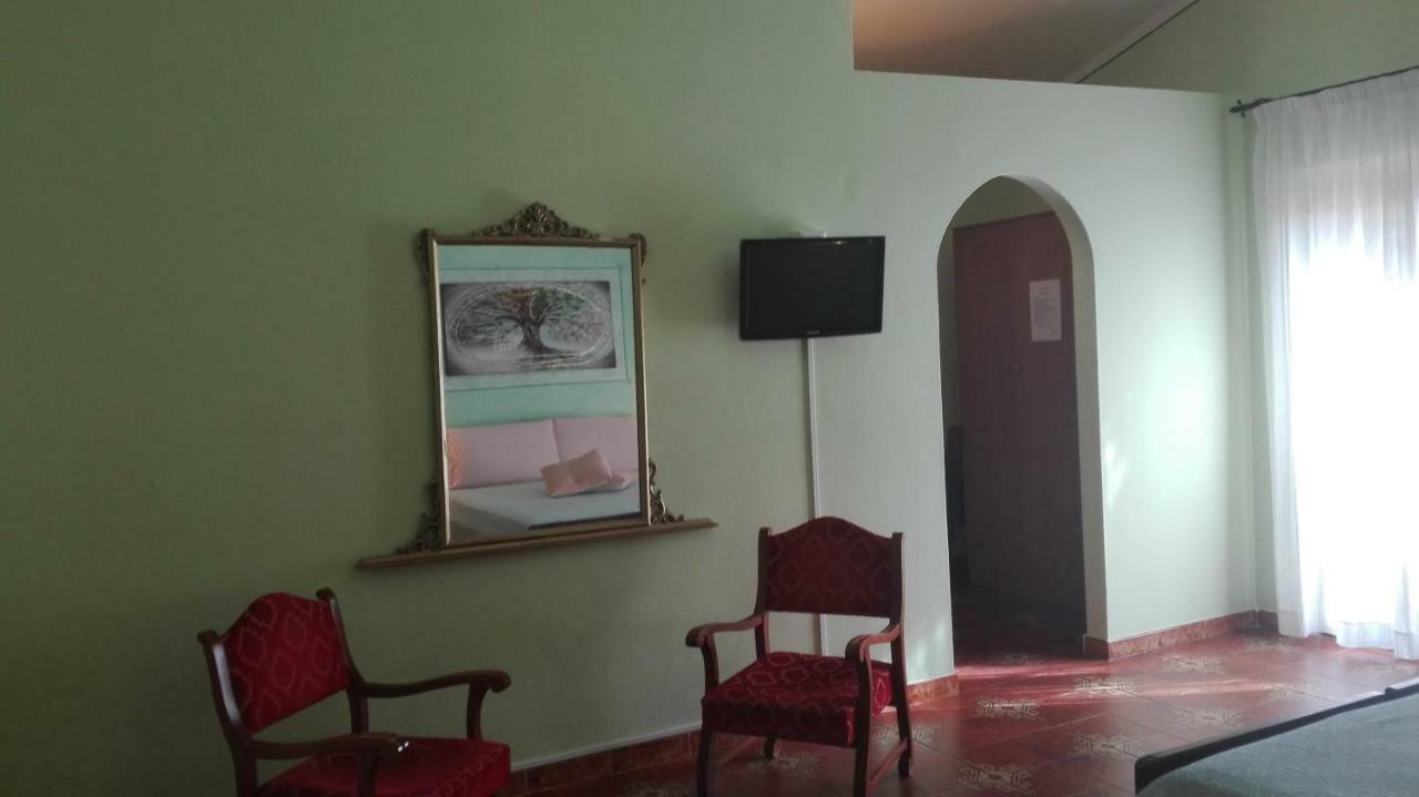 Agriturismo Monte Pino Telti Kültér fotó