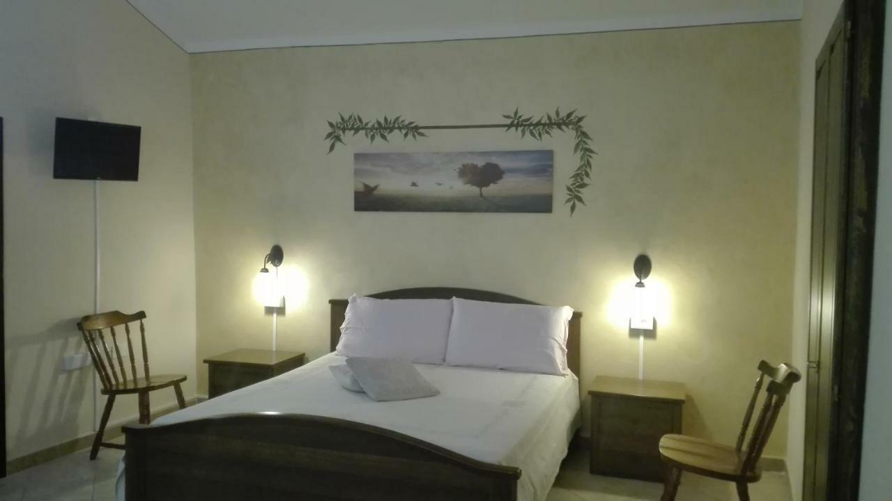 Agriturismo Monte Pino Telti Kültér fotó
